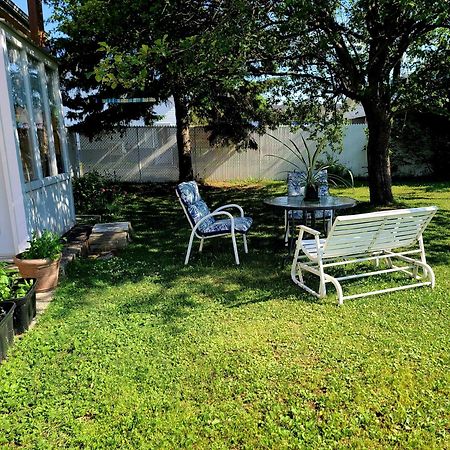 Gite Du Passant Sadm, Parc De La Gaspesie. Sainte Anne-des-Chênes Exterior foto
